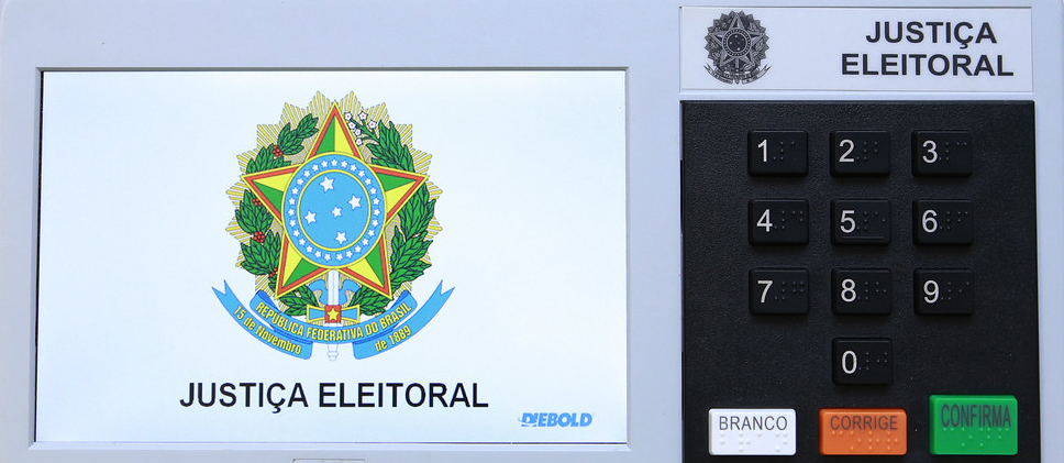 Eleitor tem até 18 de agosto para solicitar voto em trânsito